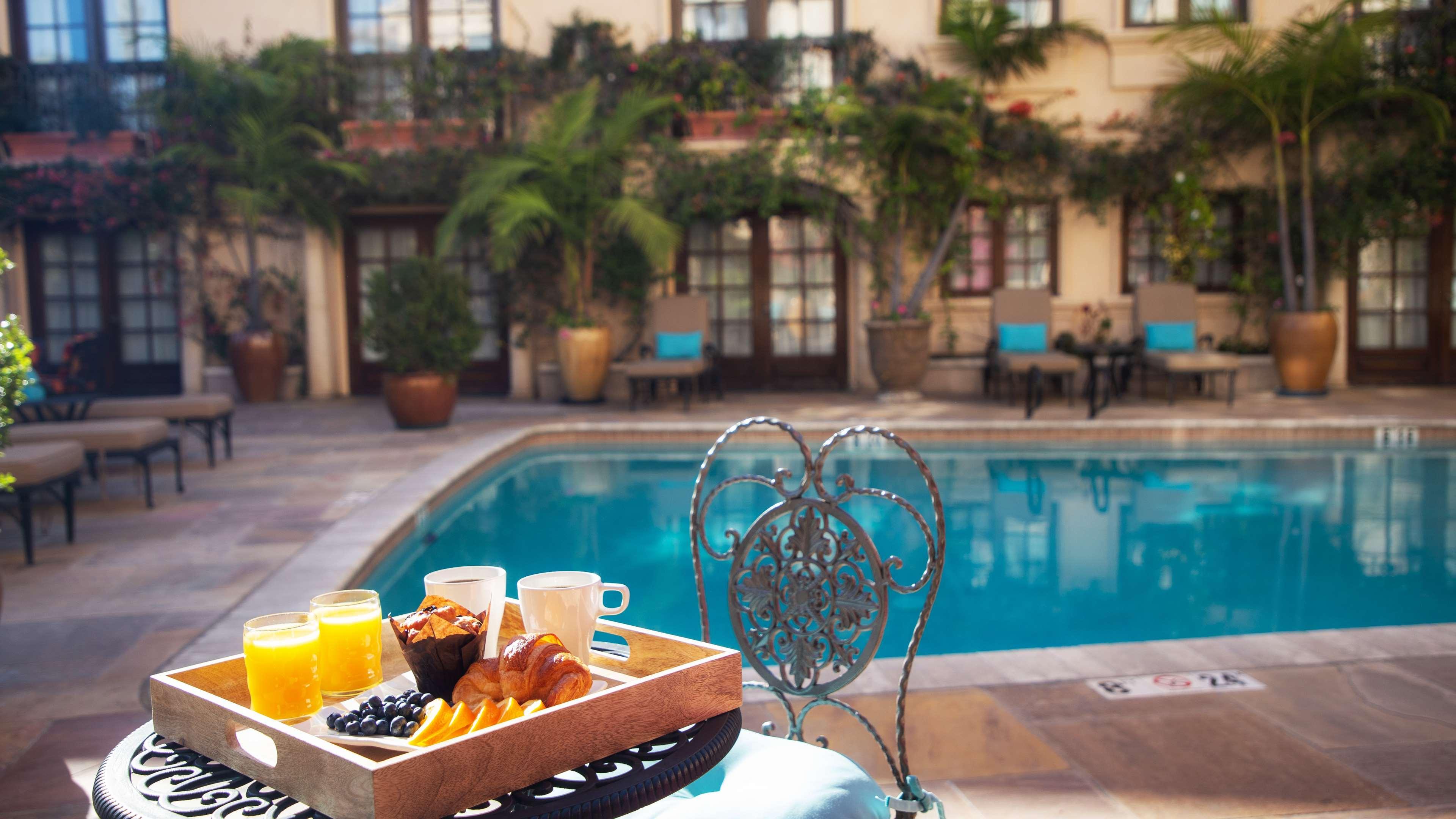 Best Western Plus Sunset Plaza Hotel Лос Анджелис Екстериор снимка