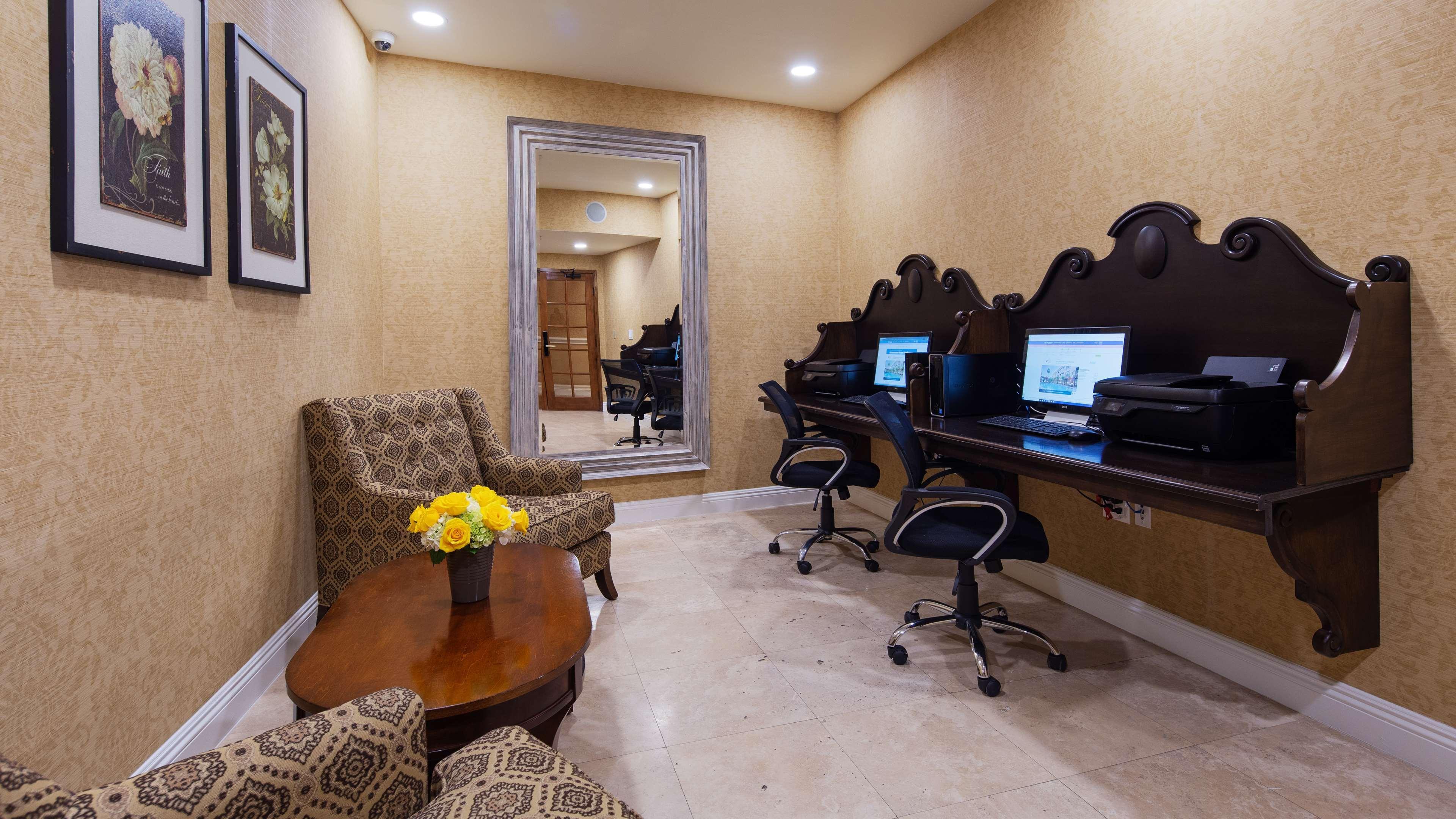 Best Western Plus Sunset Plaza Hotel Лос Анджелис Екстериор снимка
